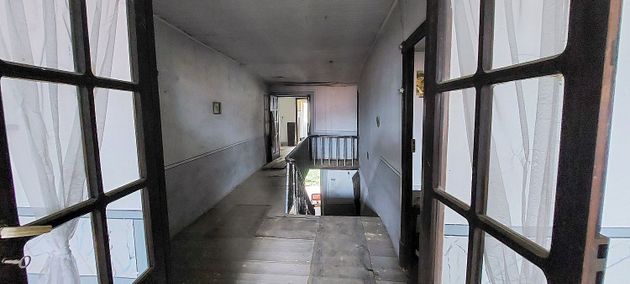 Foto 2 de Casa adosada en venta en calle Chapa de 4 habitaciones y 206 m²