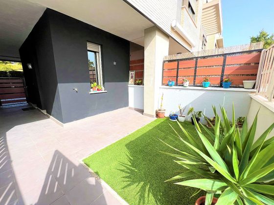 Foto 2 de Casa adossada en venda a Centro - Santa Pola de 3 habitacions amb terrassa i piscina