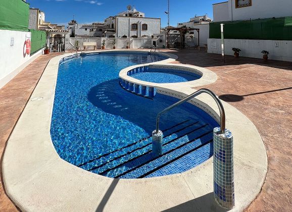 Foto 1 de Alquiler de casa adosada en calle Limero de 3 habitaciones con terraza y piscina