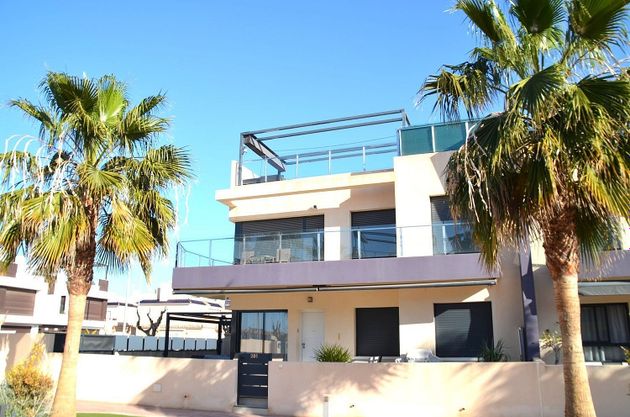 Foto 1 de Ático en venta en El Mojón de 3 habitaciones con terraza y piscina