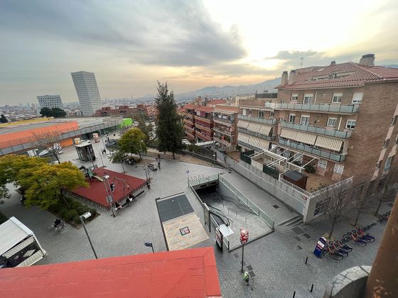 Foto 1 de Venta de ático en pasaje Salvatella de 3 habitaciones con terraza
