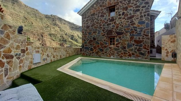 Foto 2 de Venta de chalet en El Horno de 4 habitaciones con terraza y piscina