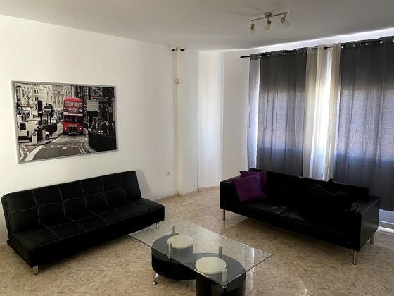 Foto 2 de Piso en venta en Vecindario-Paredilla-Sardina de 3 habitaciones con aire acondicionado