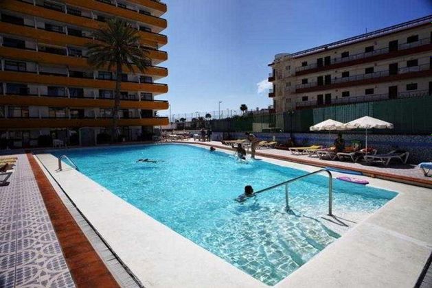 Foto 2 de Piso en alquiler en Playa del Inglés de 1 habitación con terraza y piscina