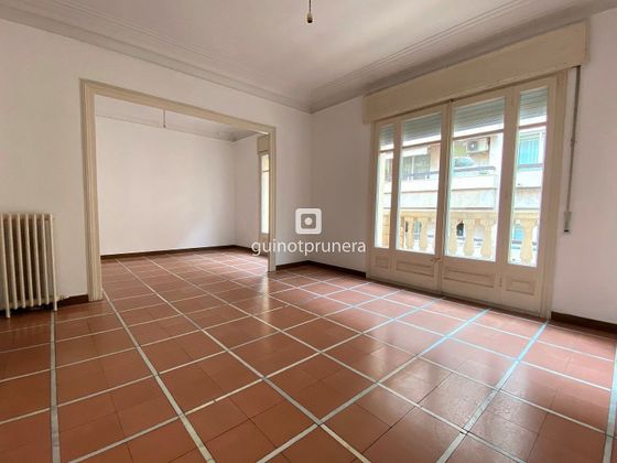 Foto 2 de Pis en lloguer a Sant Gervasi - La Bonanova de 4 habitacions amb balcó i calefacció