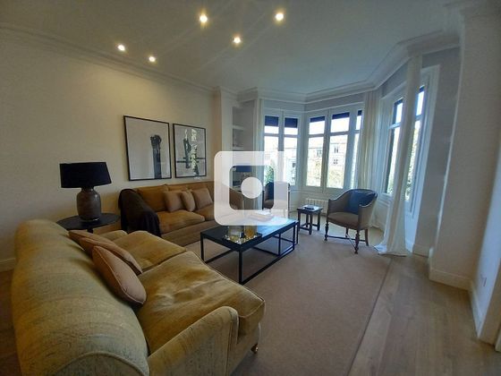 Foto 1 de Pis en lloguer a Sant Gervasi - La Bonanova de 4 habitacions amb mobles i aire acondicionat