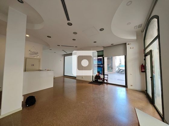 Foto 2 de Alquiler de oficina en El Raval de 103 m²