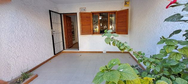 Foto 2 de Casa adossada en venda a Lo Pagán de 4 habitacions amb terrassa i jardí