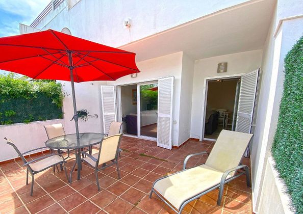Foto 2 de Casa en lloguer a avenida De la Libertad de 3 habitacions amb terrassa i piscina