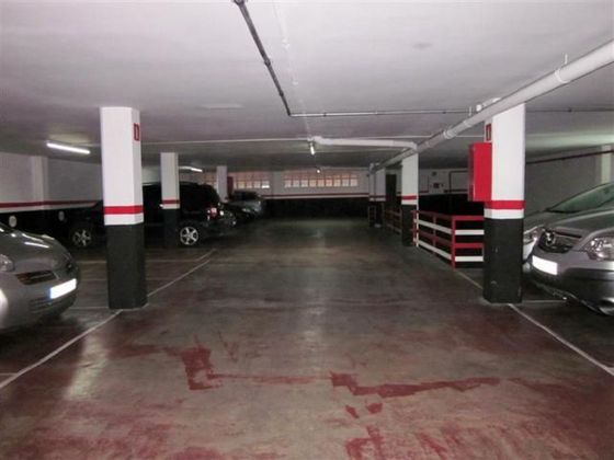 Foto 2 de Garatge en venda a El Camp de l'Arpa del Clot de 7 m²