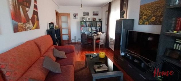 Foto 1 de Venta de piso en Castellanos de Moriscos de 3 habitaciones con terraza y calefacción