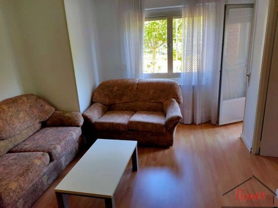 Foto 1 de Pis en lloguer a Vidal de 3 habitacions amb terrassa i mobles