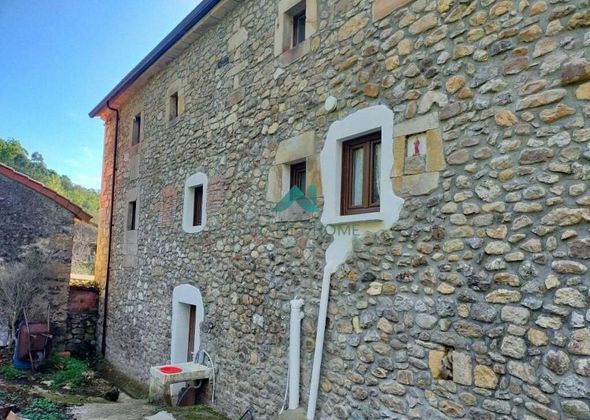 Foto 1 de Casa rural en venda a Guriezo de 6 habitacions amb garatge i balcó