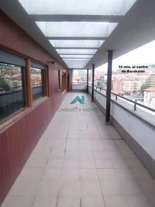 Foto 1 de Venta de ático en Centro - Desierto - Arrontegi de 2 habitaciones con terraza y garaje