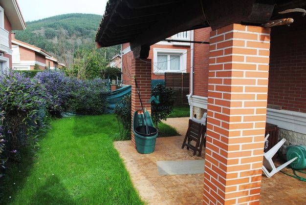 Foto 2 de Venta de chalet en Guriezo de 3 habitaciones con terraza y piscina