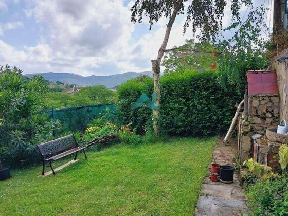 Foto 1 de Xalet en venda a Voto de 3 habitacions amb terrassa i jardí