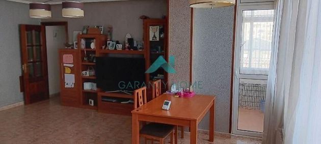 Foto 2 de Piso en venta en Sansomendi - Ali de 4 habitaciones con terraza y calefacción