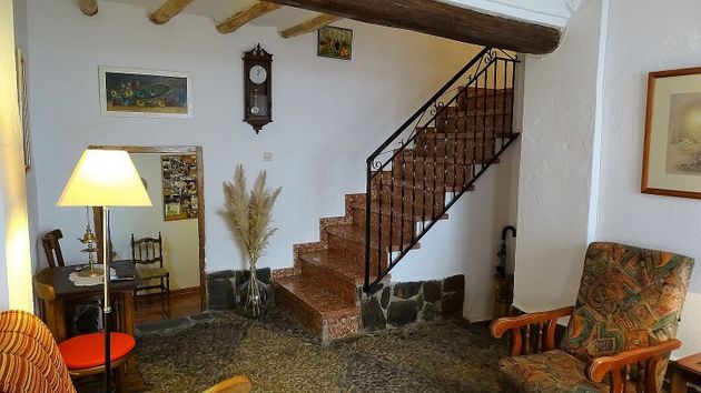 Foto 2 de Casa en venda a Carataunas de 6 habitacions amb terrassa