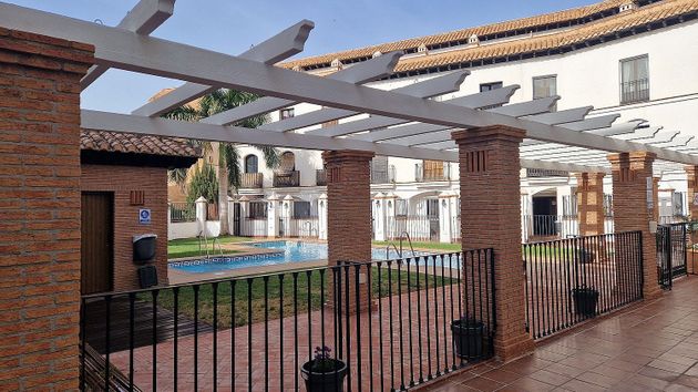 Foto 1 de Dúplex en venta en Vélez de Benaudalla de 2 habitaciones con terraza y piscina