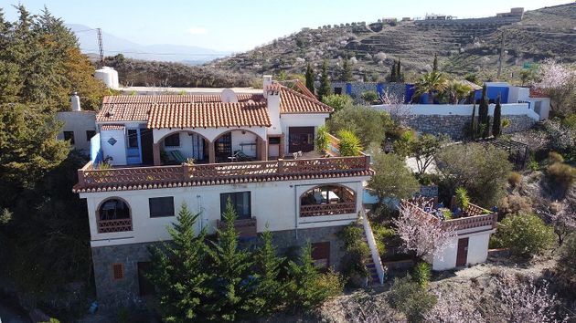 Foto 1 de Casa en venda a Jete de 6 habitacions amb terrassa i piscina