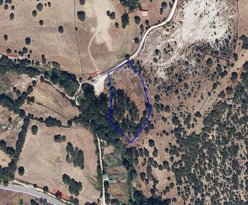 Foto 1 de Venta de terreno en Guadalix de la Sierra de 6983 m²