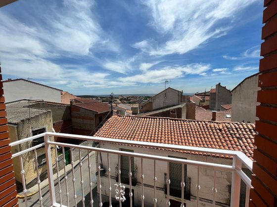Foto 2 de Dúplex en venda a Vellón (El) de 3 habitacions amb terrassa i balcó