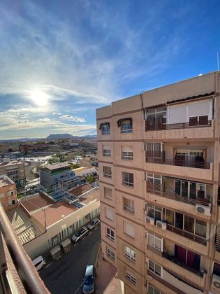 Foto 1 de Pis en venda a calle Gadea de 2 habitacions amb terrassa i balcó