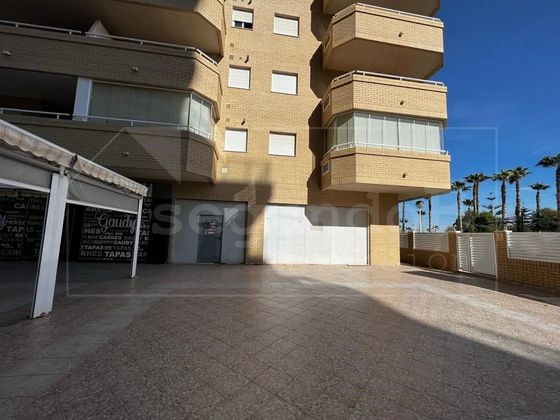 Foto 2 de Local en venda a calle De Rafael Alberti amb terrassa i garatge