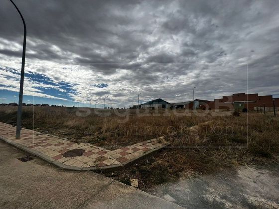 Foto 2 de Venta de terreno en urbanización Cuesta de la Mora de 500 m²