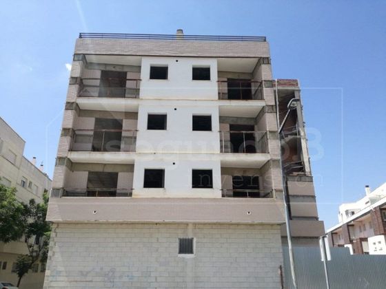 Foto 2 de Venta de piso en avenida De Luis Alberto de Cuenca de 5 habitaciones y 4487 m²