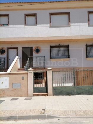 Foto 2 de Pis en venda a calle Castillo de 13 habitacions amb garatge