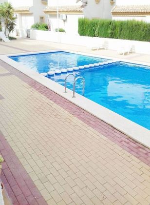 Foto 1 de Casa en venda a calle Río Guadalentín de 2 habitacions amb terrassa i piscina