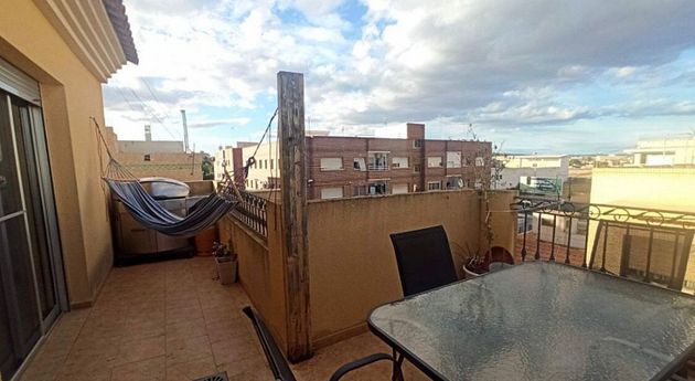 Foto 1 de Venta de casa en calle Bolonia de 2 habitaciones con terraza y garaje
