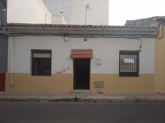 Foto 1 de Casa en venda a Centro Urbano de 3 habitacions amb terrassa i calefacció