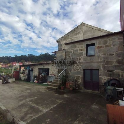 Foto 2 de Venta de casa en Matamá - Beade - Bembrive - Valádares - Zamáns de 2 habitaciones con jardín y calefacción