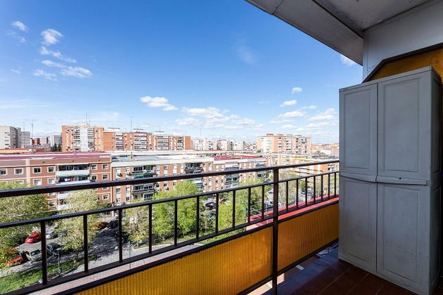 Foto 1 de Piso en venta en Zarzaquemada de 3 habitaciones con terraza y aire acondicionado