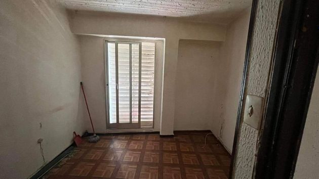 Foto 2 de Piso en venta en calle De Berenguer Montoliu de 3 habitaciones con balcón