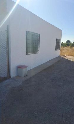 Foto 2 de Casa en venta en calle Urba El Periquillo de 3 habitaciones con terraza y piscina