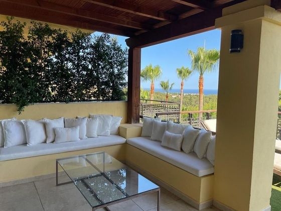 Foto 1 de Pis en venda a Sierra Blanca de 3 habitacions amb terrassa i piscina