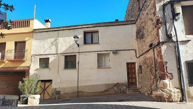 Foto 1 de Casa en venta en Mont-Roig de 4 habitaciones con terraza y piscina