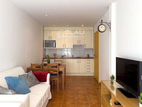 Foto 1 de Alquiler de piso en Alp de 1 habitación con garaje y muebles