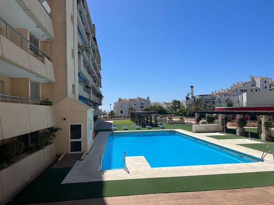 Foto 1 de Piso en alquiler en calle Francisco Villalón de 2 habitaciones con terraza y piscina
