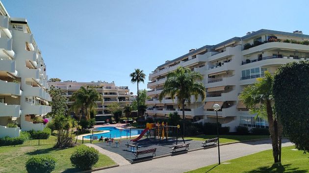 Foto 2 de Àtic en venda a urbanización Lugar Guadalmina Alta de 3 habitacions amb terrassa i piscina