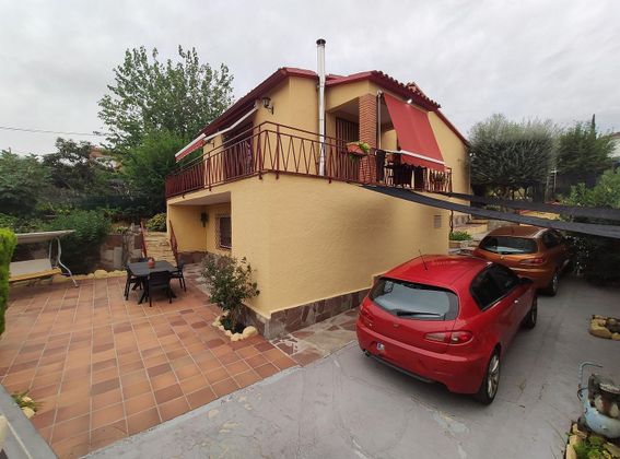 Foto 1 de Venta de casa en Lliçà d´Amunt de 4 habitaciones con terraza y piscina
