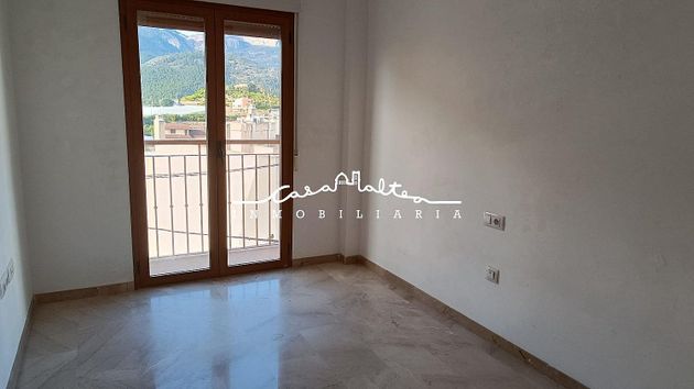 Foto 1 de Venta de piso en Callosa d´En Sarrià de 3 habitaciones con aire acondicionado y ascensor