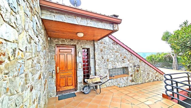Foto 2 de Casa rural en venda a Sant Fost de Campsentelles de 4 habitacions amb terrassa i piscina