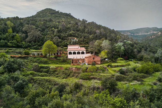 Foto 1 de Casa rural en venda a Figaró-Montmany de 5 habitacions amb terrassa i piscina