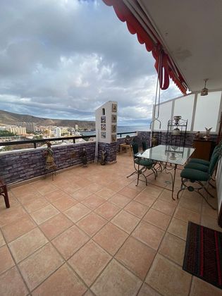Foto 1 de Piso en venta en calle La Colina de 3 habitaciones con terraza y piscina