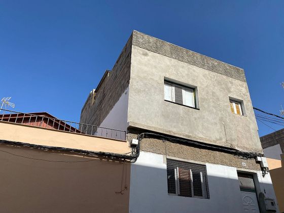 Foto 1 de Casa en venda a calle Ca la Cruz de 5 habitacions amb terrassa