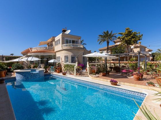 Foto 2 de Casa en venda a Los Urrutias de 3 habitacions amb terrassa i piscina